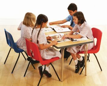 premier_folding_tables-2-en_GB.jpg